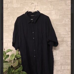 Men's Black Short Sleeve Shirt